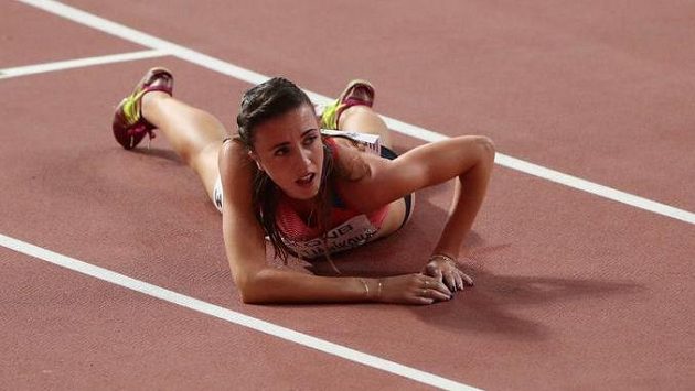 Diana Mezuliáníková po rozběhu osmistovky na MS v Dauhá Diana Mezuliáníková po rozběhu osmistovky na MS v Dauhá