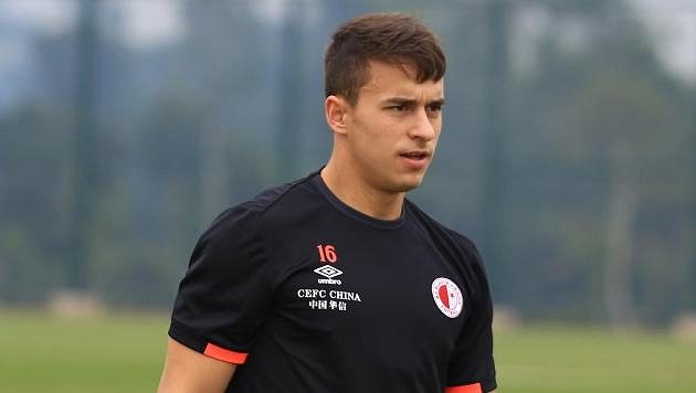 Marko Alvir zamířil ze Slavie do Příbrami. Marko Alvir zamířil ze Slavie do Příbrami.