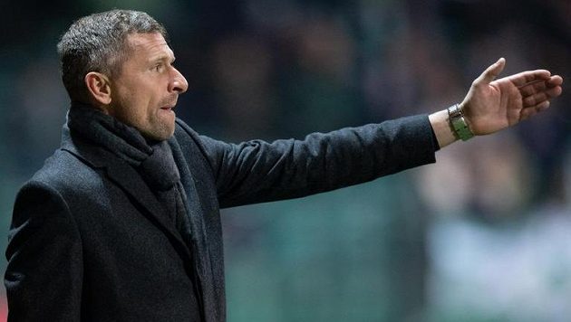 Trenér Bohemians Martin Hašek během utkání s Příbramí. Trenér Bohemians Martin Hašek během utkání s Příbramí.