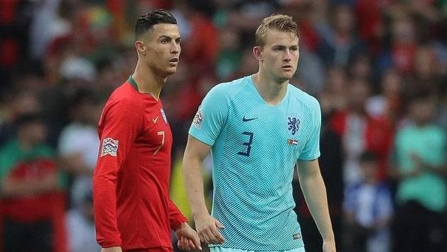Matthijs de Ligt se s velkou pravděpodobností stane spoluhráčem Cristiana Ronalda Matthijs de Ligt se s velkou pravděpodobností stane spoluhráčem Cristiana Ronalda