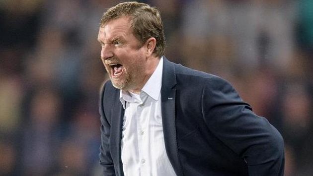 Rozčílený kouč Plzně Pavel Vrba. Rozčílený kouč Plzně Pavel Vrba.