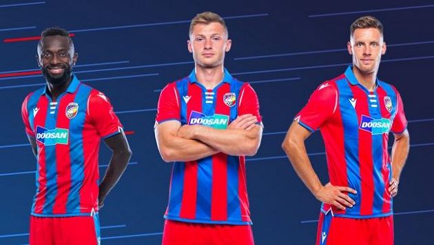 Nové dresy Viktorie Plzeň. Jak se vám líbí...? Nové dresy Viktorie Plzeň. Jak se vám líbí...?