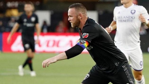 Wayne Rooney se blýskl parádním výkonem Wayne Rooney se blýskl parádním výkonem