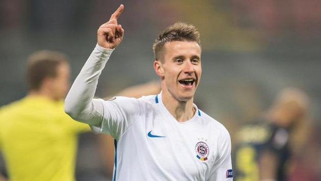 Lukáš Mareček ze Sparty Praha oslavuje gól na 1:1 na Interu Milán. Lukáš Mareček ze Sparty Praha oslavuje gól na 1:1 na Interu Milán.