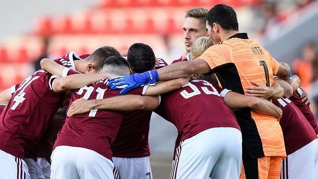 Fotbalisté Sparty Praha před utkáním s Monakem. Fotbalisté Sparty Praha před utkáním s Monakem.
