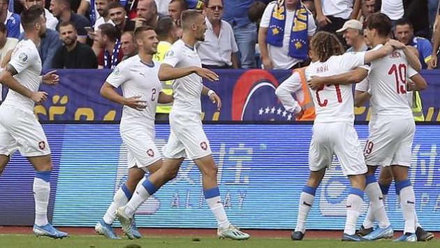 Patrik Schick se postaral o úvodní branku utkání v Kosovu. Patrik Schick se postaral o úvodní branku utkání v Kosovu.