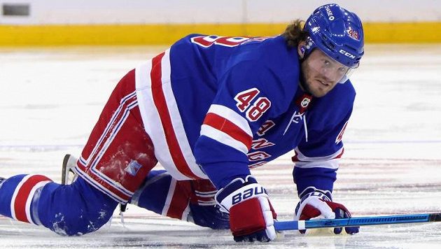 NHL |  Medal for bravery!  Striker Rangers showed how to fight in the NHL