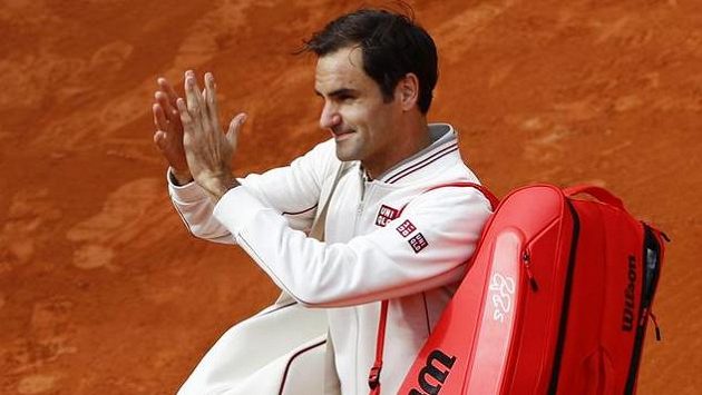 Roger Federer je na French Open v dalším kole Roger Federer je na French Open v dalším kole