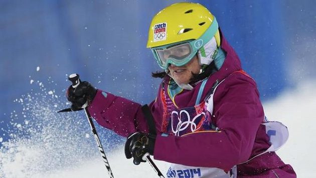 Nikola Sudová na olympijské trati. Nikola Sudová na olympijské trati.