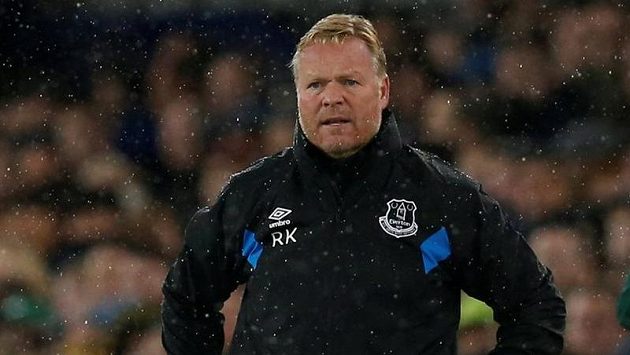 Ronald Koeman, dnes již bývalý trenér fotbalistů Evertonu. Ronald Koeman, dnes již bývalý trenér fotbalistů Evertonu.