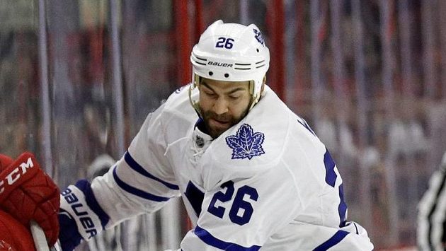 Daniel Winnik v dresu Toronta Daniel Winnik v dresu Toronta
