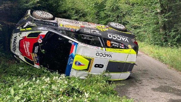 Talentovaný pilot Cais kvůli havárii nedosáhl na životní úspěch při Barum rallye. Talentovaný pilot Cais kvůli havárii nedosáhl na životní úspěch při Barum rallye.