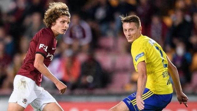 Filip Souček ze Sparty Praha a Dominik Simerský ze Zlína. Filip Souček ze Sparty Praha a Dominik Simerský ze Zlína.