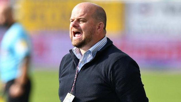 Trenér Příbrami Roman Nádvorník. Trenér Příbrami Roman Nádvorník.