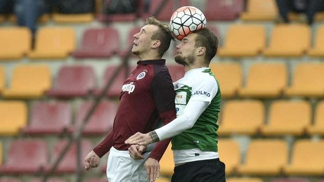 Daniel Turyna (vlevo) ze Sparty a Vít Beneš z Jablonce. Daniel Turyna (vlevo) ze Sparty a Vít Beneš z Jablonce.