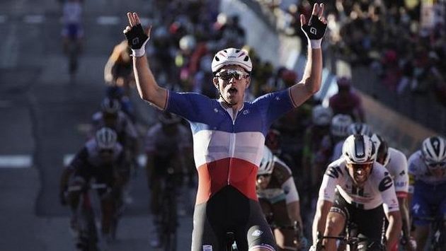Francouz Arnaud Démare se mohl radovat z vítězství Francouz Arnaud Démare se mohl radovat z vítězství