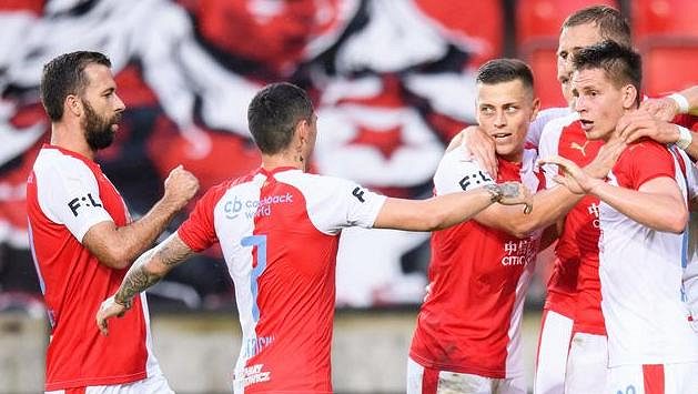 Josef Hušbauer, Nicolae Stanciu, Tomáš Holeš, Tomáš Souček a Lukáš Masopust oslavují gól na 1:0 . Josef Hušbauer, Nicolae Stanciu, Tomáš Holeš, Tomáš Souček a Lukáš Masopust oslavují gól na 1:0 .