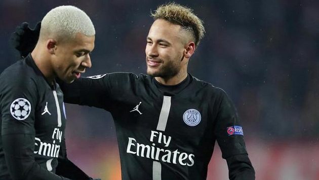Neymar se o pozici největší hvězdy PSG musí prát s Mbappém Neymar se o pozici největší hvězdy PSG musí prát s Mbappém