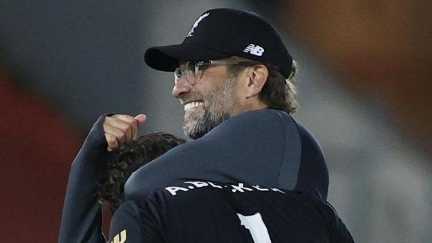Jürgen Klopp dovedl Liverool k mistrovskému titulu Jürgen Klopp dovedl Liverool k mistrovskému titulu