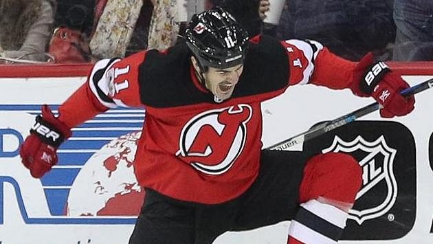 Útočník Brian Boyle oslavuje svůj gól proti Edmontonu. Útočník Brian Boyle oslavuje svůj gól proti Edmontonu.