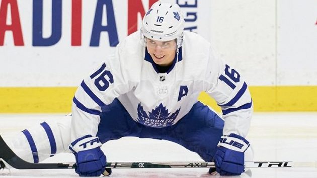 Kanadský útočník Toronta Mitch Marner. Kanadský útočník Toronta Mitch Marner.