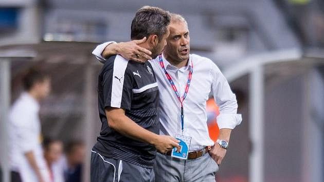 Plzeňský trenér Roman Pivarník (vpravo) a asistent Pavel Horváth. Plzeňský trenér Roman Pivarník (vpravo) a asistent Pavel Horváth.