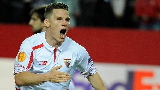 Kevin Gameiro přestupuje ze Sevilly do Atlétika Madrid. Kevin Gameiro přestupuje ze Sevilly do Atlétika Madrid.