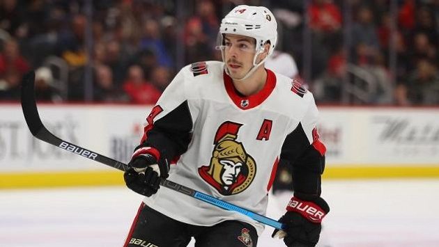 Asistent kapitána hokejistů Ottawy Mark Borowiecki. Asistent kapitána hokejistů Ottawy Mark Borowiecki.