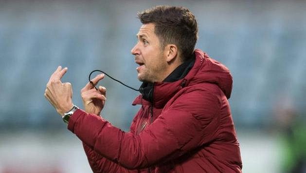 Trenér Sparty David Holoubek se vrací z Letné na Strahov... Trenér Sparty David Holoubek se vrací z Letné na Strahov...