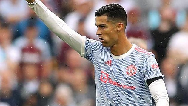 Cristiano Ronaldo se raduje z gólu do sítě West Hamu. Cristiano Ronaldo se raduje z gólu do sítě West Hamu.