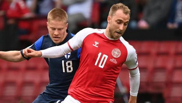 Christian Eriksen v zápase proti Finsku Christian Eriksen v zápase proti Finsku