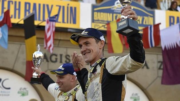 Úspěšná česká posádka Filip Mareš (vpravo) a Jan Hloušek s vozem Škoda Fabia R5. Úspěšná česká posádka Filip Mareš (vpravo) a Jan Hloušek s vozem Škoda Fabia R5.