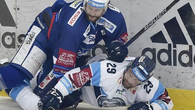 Lukáš Krenželok (vpravo) z Liberce a Tomáš Malec z Brna. Lukáš Krenželok (vpravo) z Liberce a Tomáš Malec z Brna.