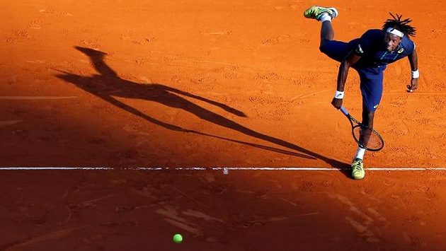 Francouzký tenista Gael Monfils na antuce v Monte Carlu. Francouzký tenista Gael Monfils na antuce v Monte Carlu.
