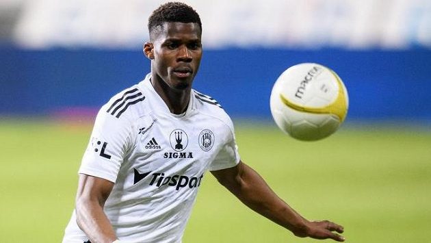 Florent Poulolo ze Sigmy Olomouc. Florent Poulolo ze Sigmy Olomouc.