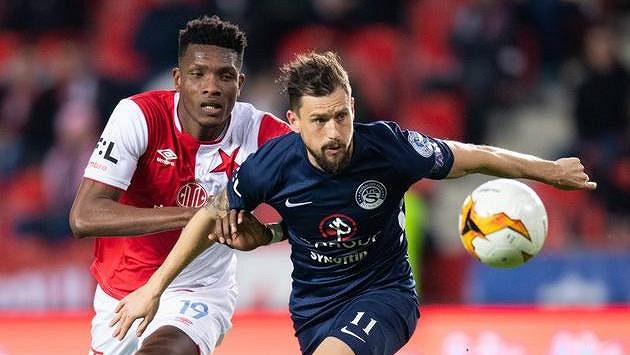 Simon Deli ze Slavie Praha a Jaroslav Diviš ze Slovácka. Simon Deli ze Slavie Praha a Jaroslav Diviš ze Slovácka.
