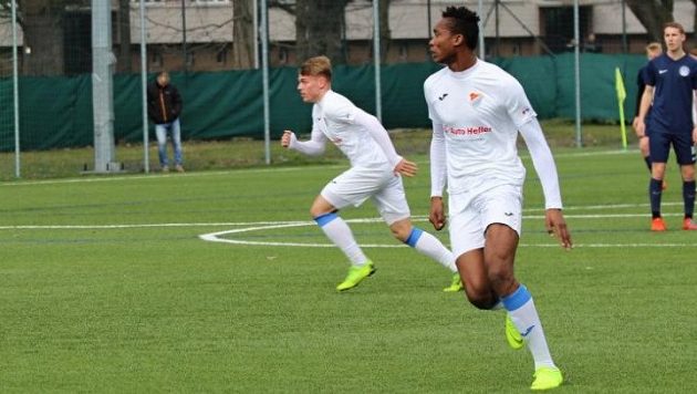 Fotbalová Ostrava znovu získala devatenáctiletého fotbalistu Muhameda Tijaniho. Fotbalová Ostrava znovu získala devatenáctiletého fotbalistu Muhameda Tijaniho.