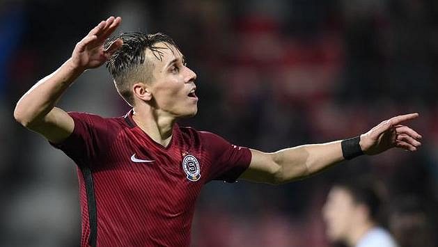 Sparťan Josef Šural se raduje z gólu proti Baníku v osmifinále MOL Cupu. Sparťan Josef Šural se raduje z gólu proti Baníku v osmifinále MOL Cupu.