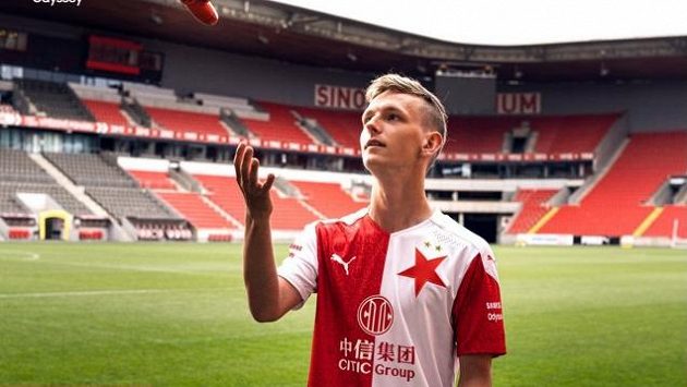 Novou posilou SuperSlavie esports je Jakub „CptKubajz“ Pudil. Novou posilou SuperSlavie esports je Jakub „CptKubajz“ Pudil.