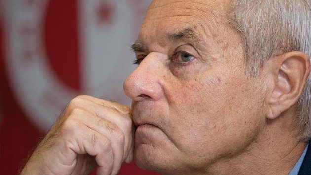 Prezident a spolumajitel fotbalové Slavie Praha Jiří Šimáně. Prezident a spolumajitel fotbalové Slavie Praha Jiří Šimáně.