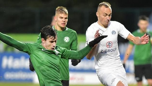 Marek Kodr z Příbrami (vlevo) a Pavel Dvořák ze Slovácka (vpravo) Marek Kodr z Příbrami (vlevo) a Pavel Dvořák ze Slovácka (vpravo)