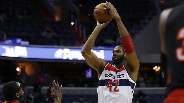 Basketbalista Washingtonu Nene Basketbalista Washingtonu Nene