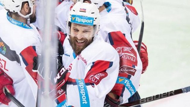 Útočník Marek Hovorka se do Pardubic nevrátí. Útočník Marek Hovorka se do Pardubic nevrátí.