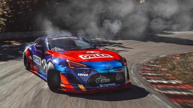 Spousta motoristických šampionátů může zaniknout, varuje slavný fotograf Marian Chytka. Spousta motoristických šampionátů může zaniknout, varuje slavný fotograf Marian Chytka.