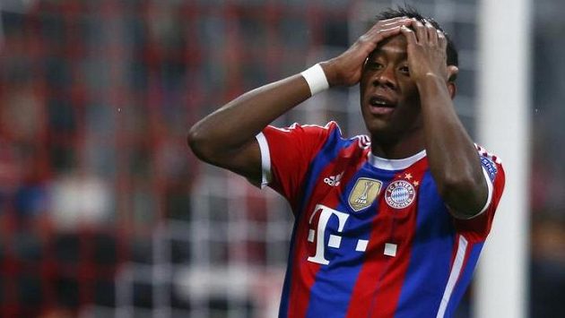David Alaba si v zápase Ligy mistrů s AS Řím poranil koleno a čeká ho několikatýdenní pauza. David Alaba si v zápase Ligy mistrů s AS Řím poranil koleno a čeká ho několikatýdenní pauza.