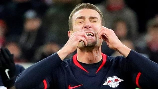 Rakouský fotbalový reprezentant Stefan Ilsanker čelí obvinění ze znásilnění Rakouský fotbalový reprezentant Stefan Ilsanker čelí obvinění ze znásilnění