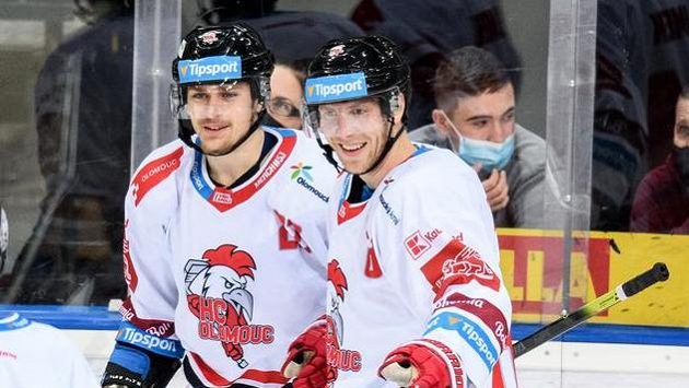 Olomoučtí Michal Kunc a Lukáš Klimek oslavují gól proti Spartě. Olomoučtí Michal Kunc a Lukáš Klimek oslavují gól proti Spartě.