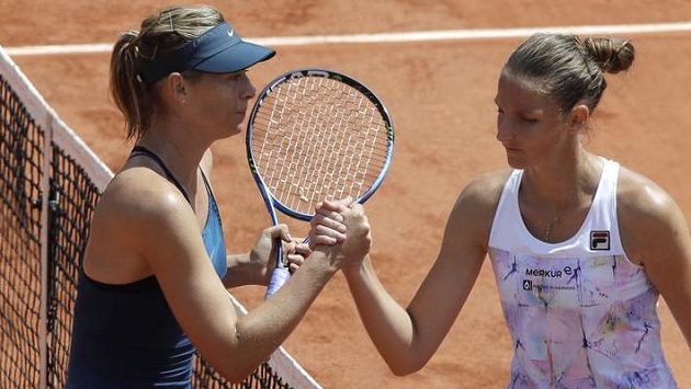 V turnaji šestá nasazená Karolína Plíšková prohrála v Paříži s ruskou hvězdou Marií Šarapovovou velmi rychle - 2:6, 1:6. V turnaji šestá nasazená Karolína Plíšková prohrála v Paříži s ruskou hvězdou Marií Šarapovovou velmi rychle - 2:6, 1:6.