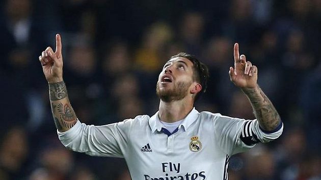 Sergio Ramos z Realu Madrid po vyrovnávací brance proti Barceloně. Sergio Ramos z Realu Madrid po vyrovnávací brance proti Barceloně.