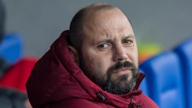 Trenér Tomáš Požár během utkání v Mladé Boleslavi. Trenér Tomáš Požár během utkání v Mladé Boleslavi.